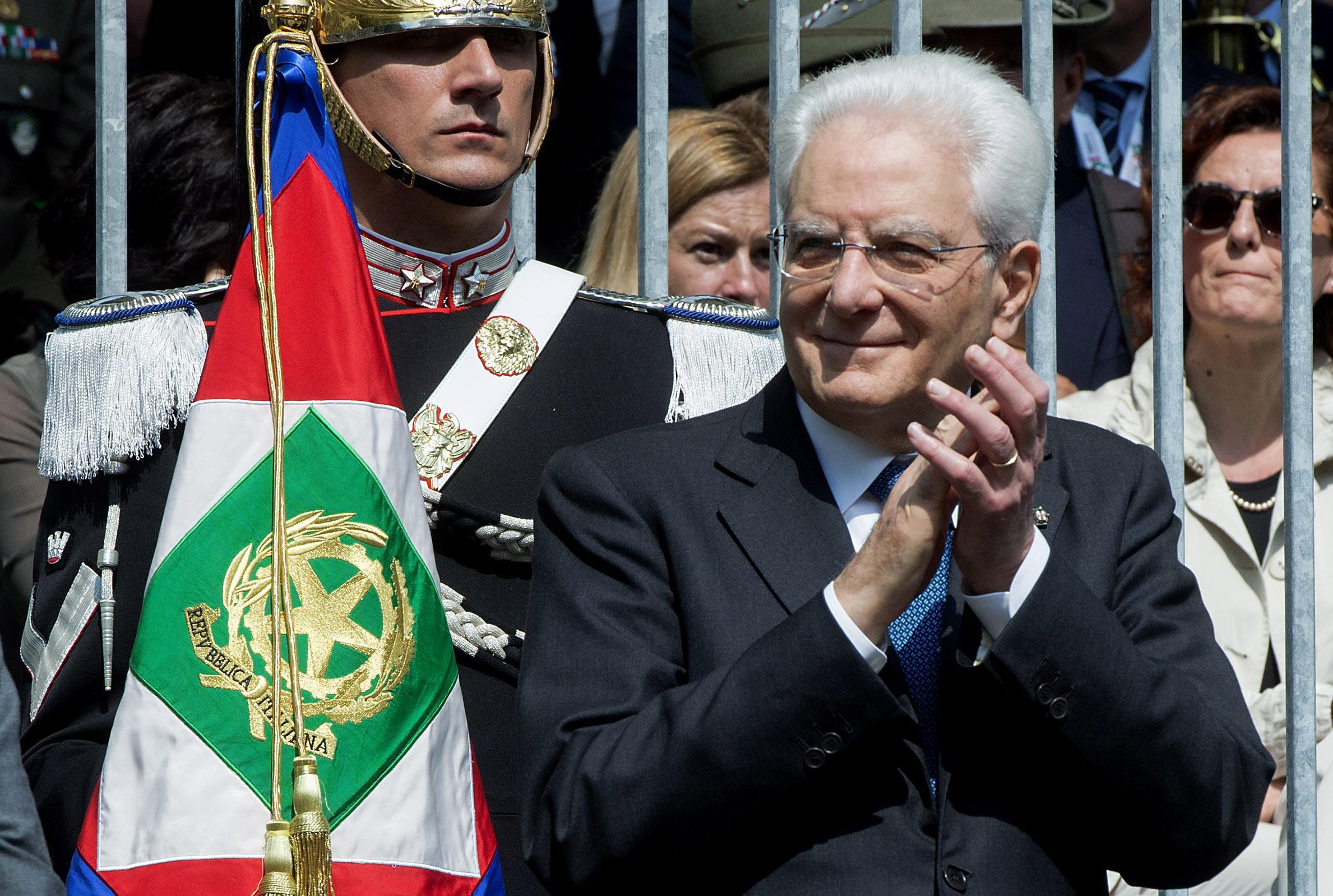 Strapazzare la Costituzione