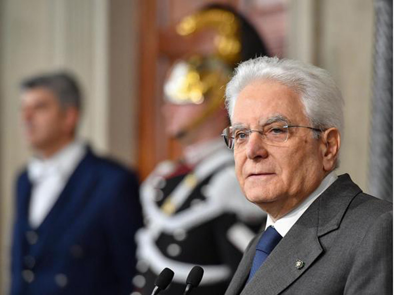 La complicità di Mattarella nell’eversione M5S