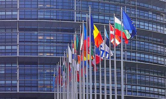 Ue: presentato il sondaggio "Eurobarometro 2018"