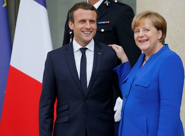 Macron e Merkel elogiano il “coraggio” di Mattarella