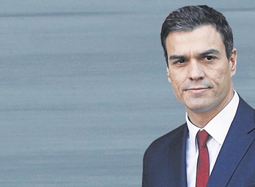 Rajoy sfiduciato, Sanchez il nuovo premier