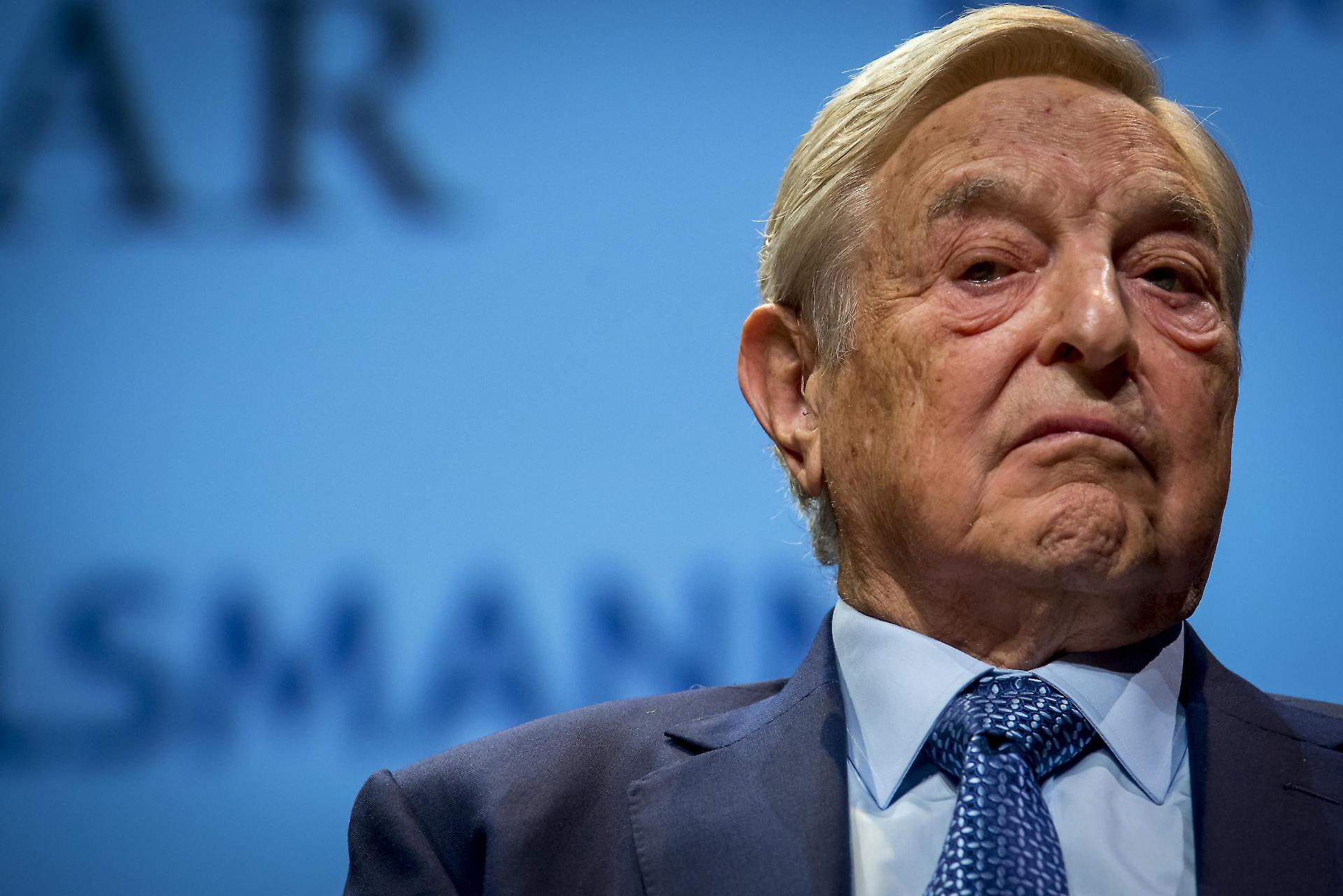 Polemica sulla Russia tra Soros e Salvini