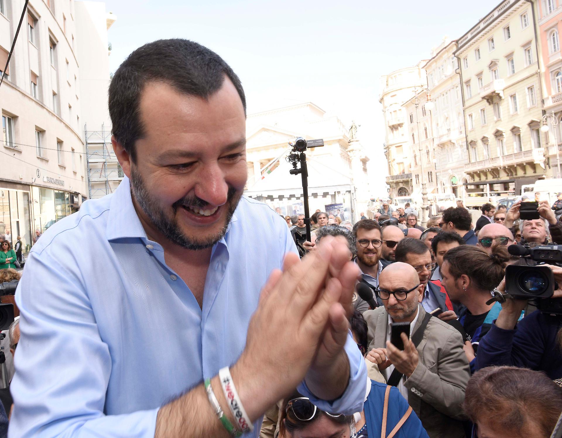 Affare Tunisia, Salvini prova a ricucire