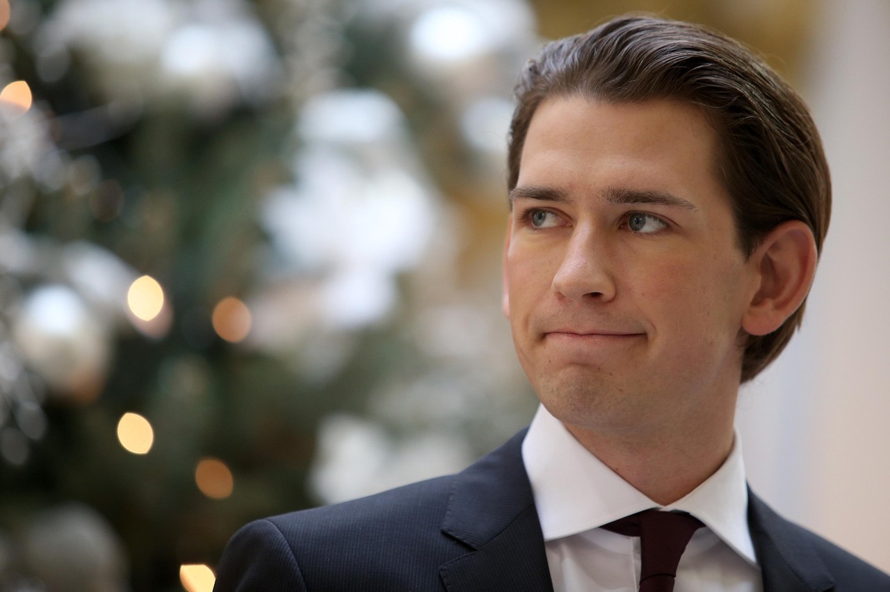 L’idea austriaca: “campi profughi fuori dall’Ue”