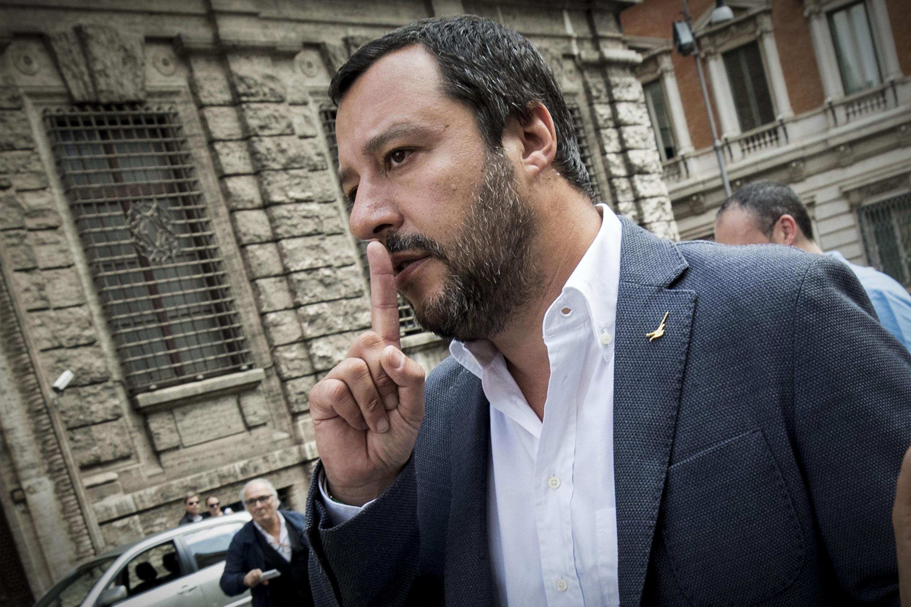Dopo lo scontro, Salvini vede ministro Tunisia