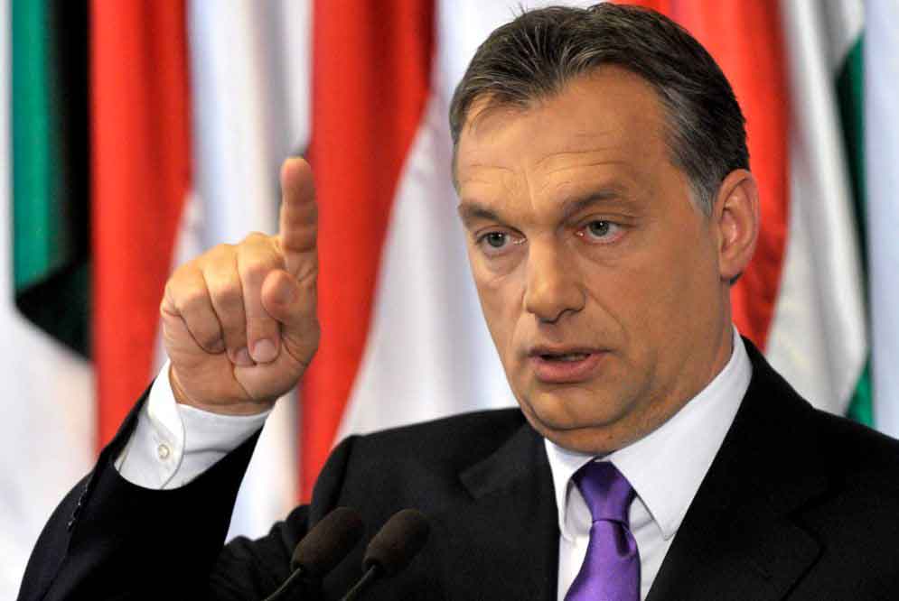 Orbán: “Aiuteremo l’Italia a espellere i migranti”