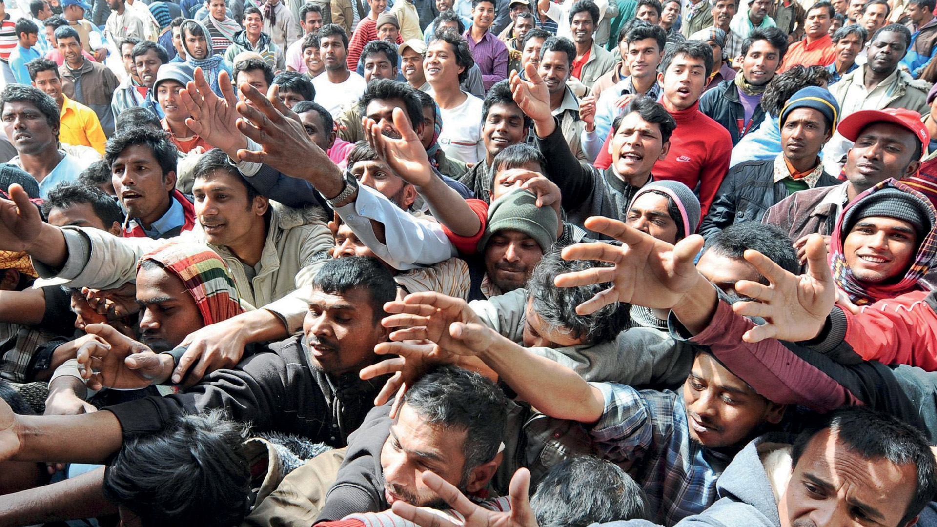 L’Aquarius fa rotta su Valencia