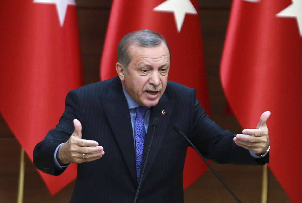 Erdogan, tra vittoria elettorale e disfatta economica