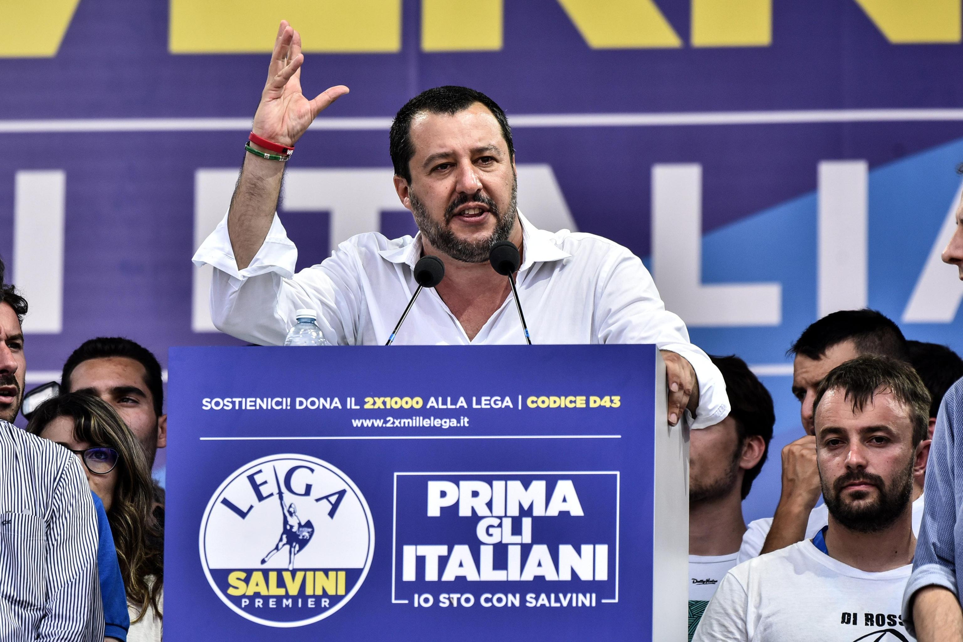 Salvini punta i 5 Stelle