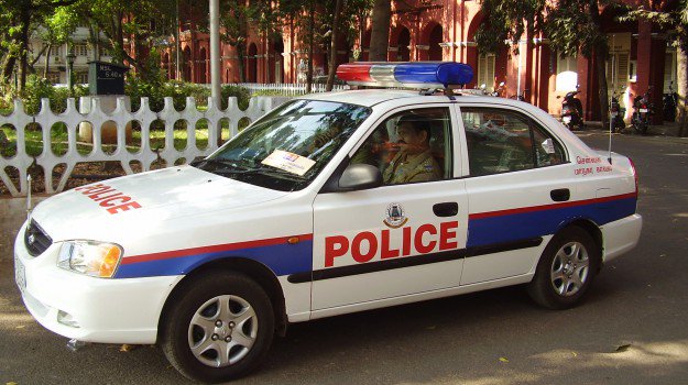 Orrore a Delhi, 11 impiccati in casa, anche un bambino 