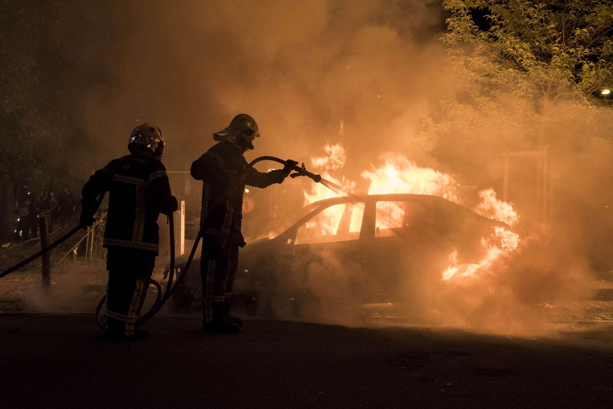 Nantes, scontri dopo l’uccisione di un 22enne