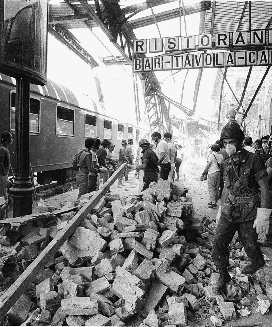 Il terrorismo in Italia si è portato via lo stato di diritto