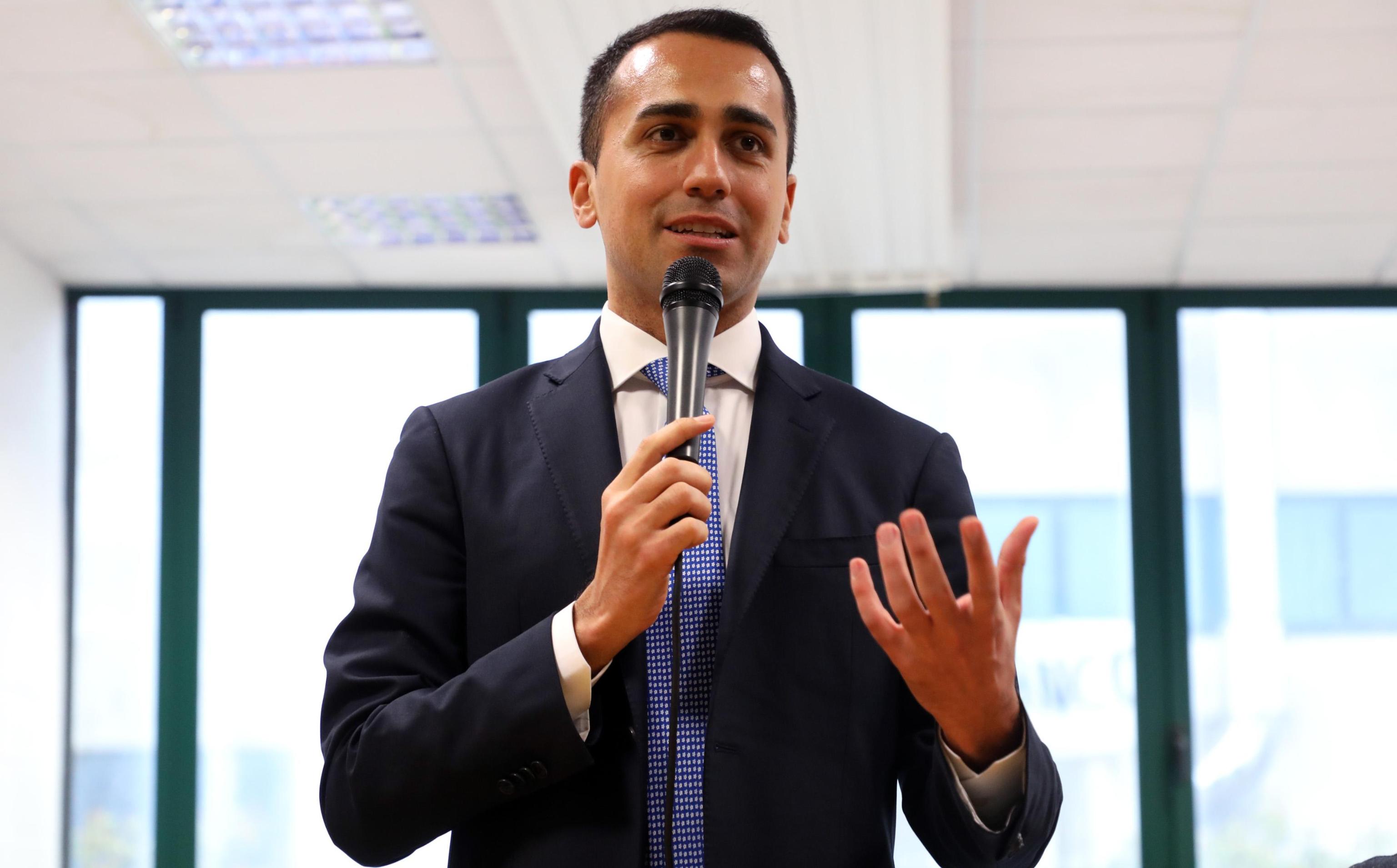 “Fuori i nomi”: lo slogan-alibi dell’antipolitica