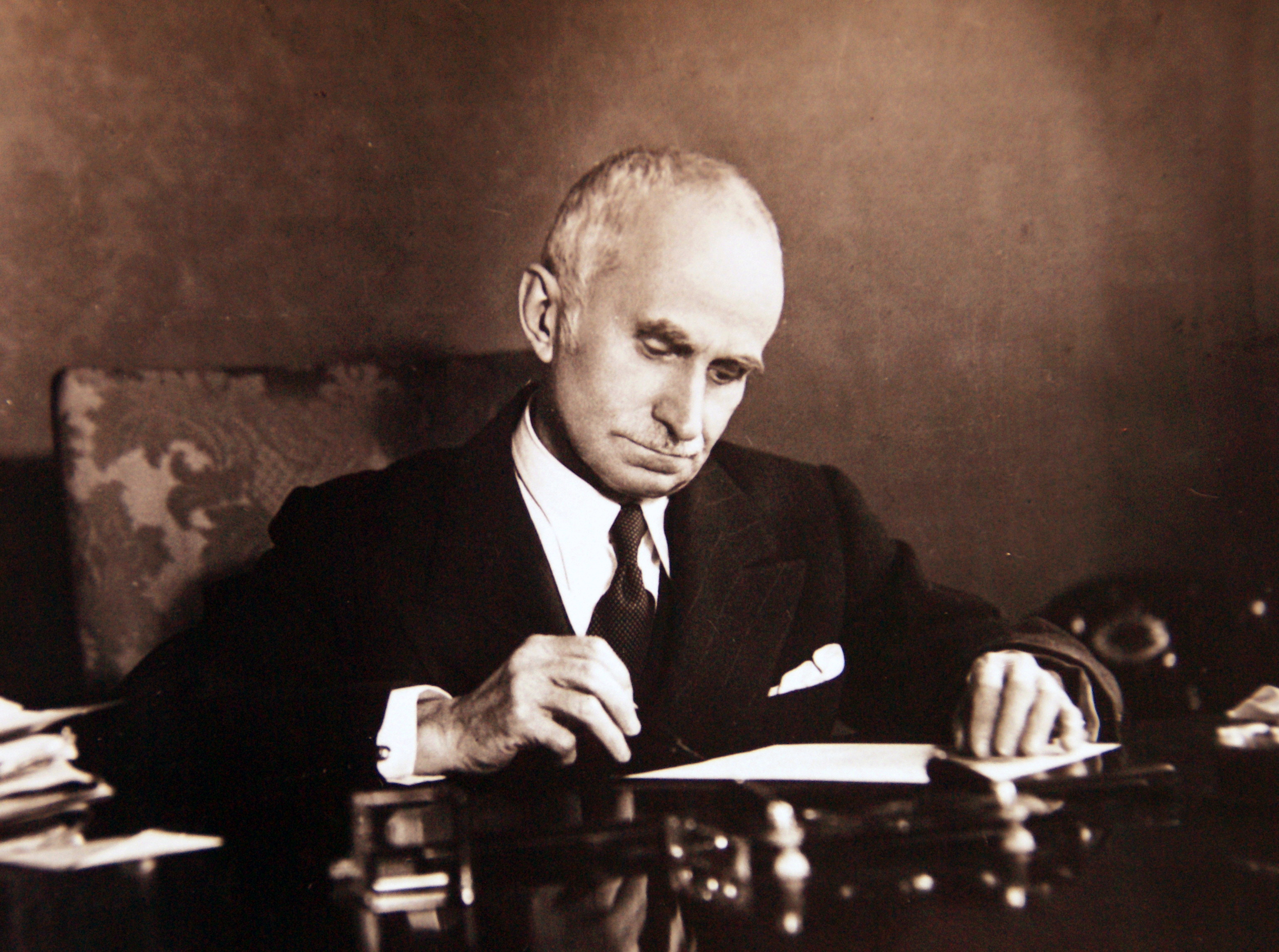 La sfida tra liberali e statalisti