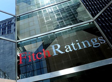 Italia decelera, outlook negativo per Fitch