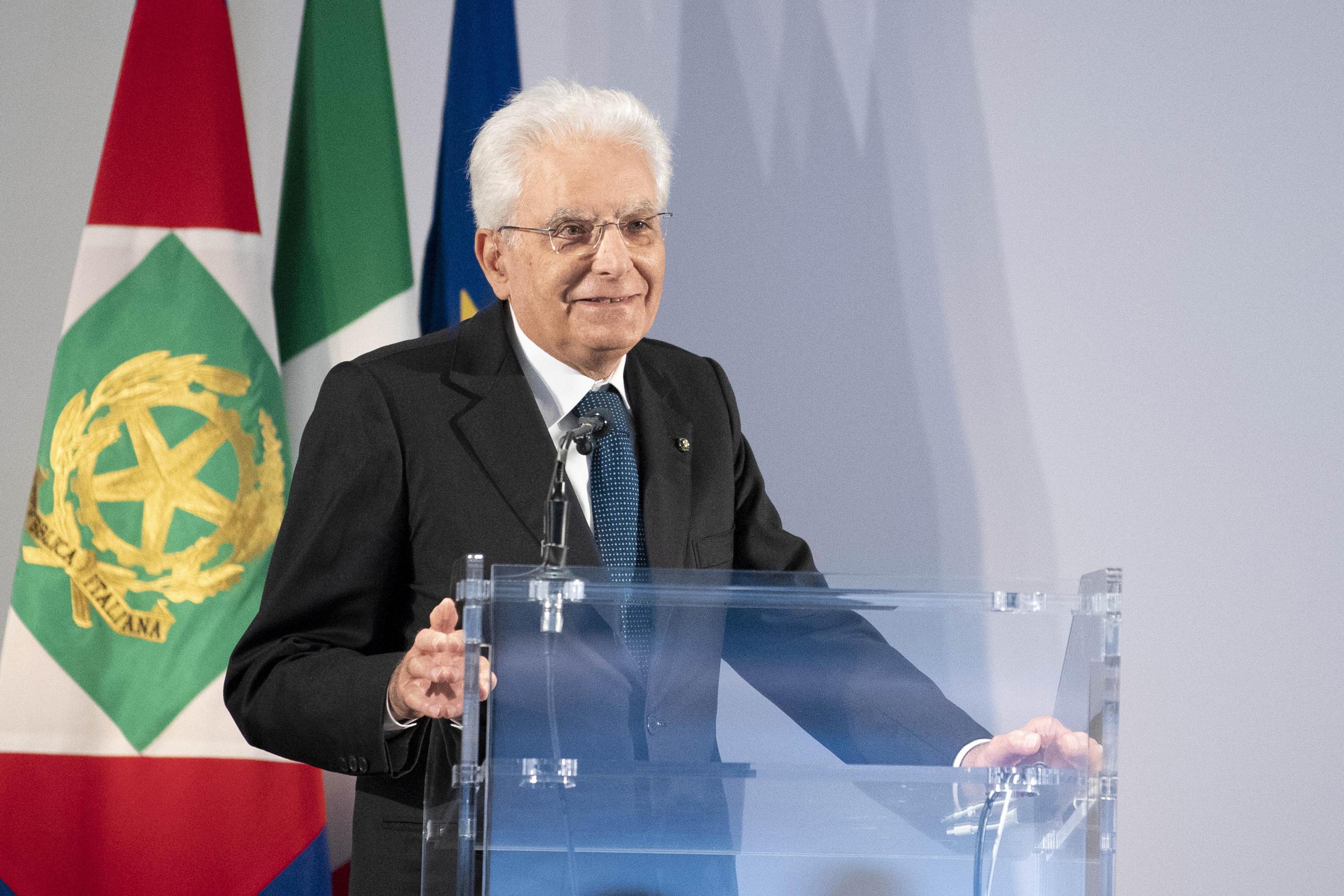 Mattarella: il silenzio che fa rumore