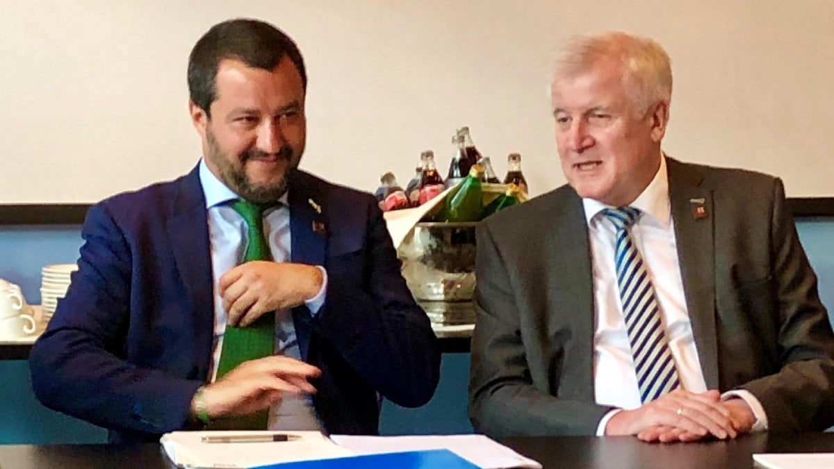 Migranti, la Germania è sicura: “Patto con l’Italia per i rimpatri”