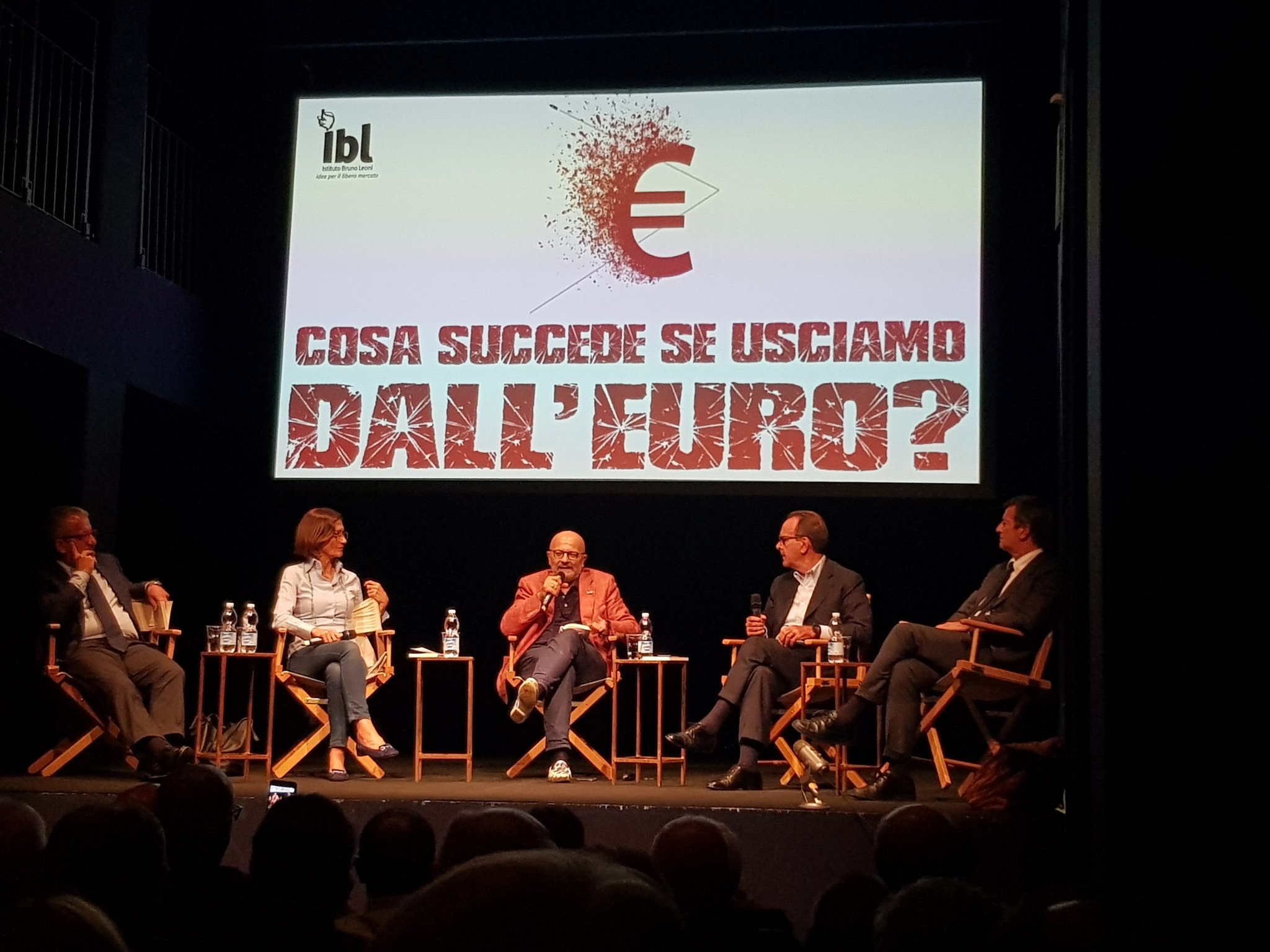 Il Governo che nessuno vuole ma tutti sostengono