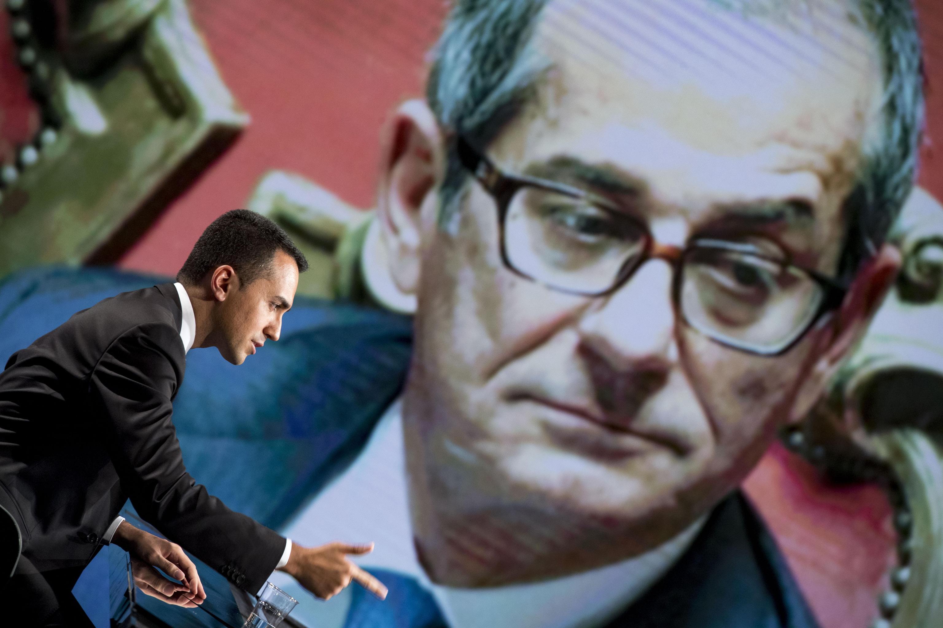 Finanziaria: grillini sull’orlo di una (finta) crisi di nervi