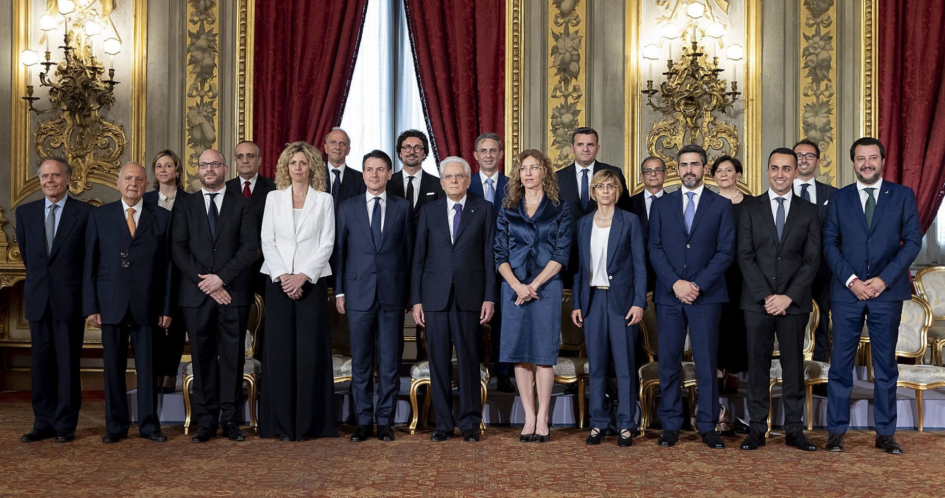 Vittoria del governo: aumentato il deficit