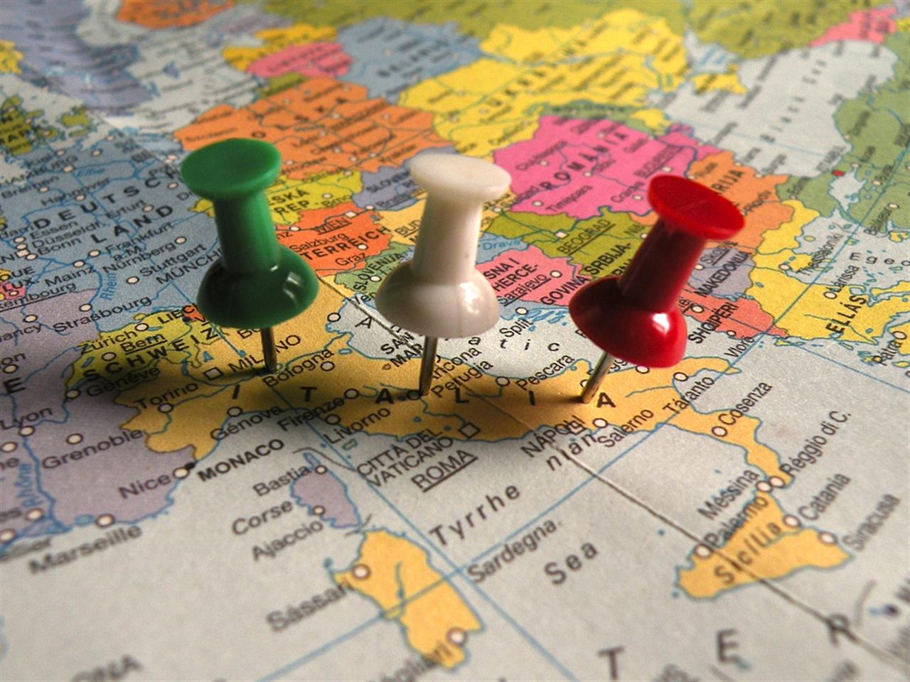 La fabbrica delle agenzie