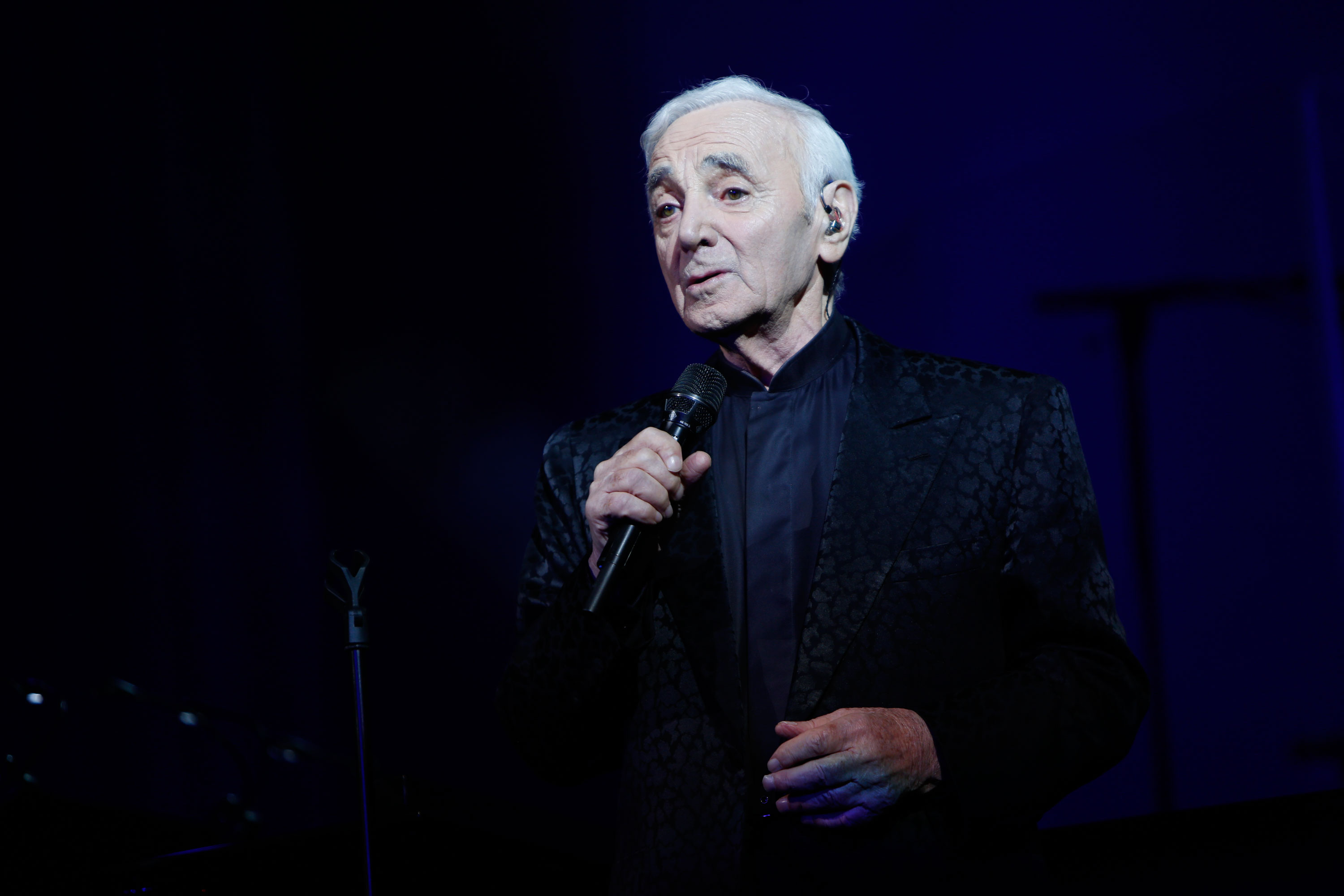 Addio ad Aznavour, ultimo grande chansonnier