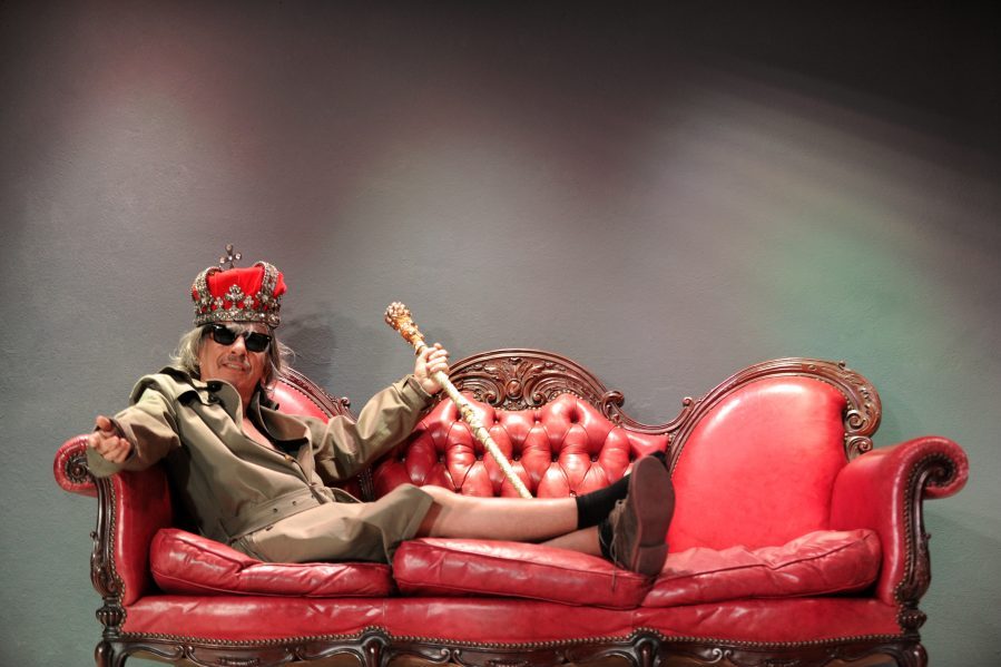 Se il re è anarchico