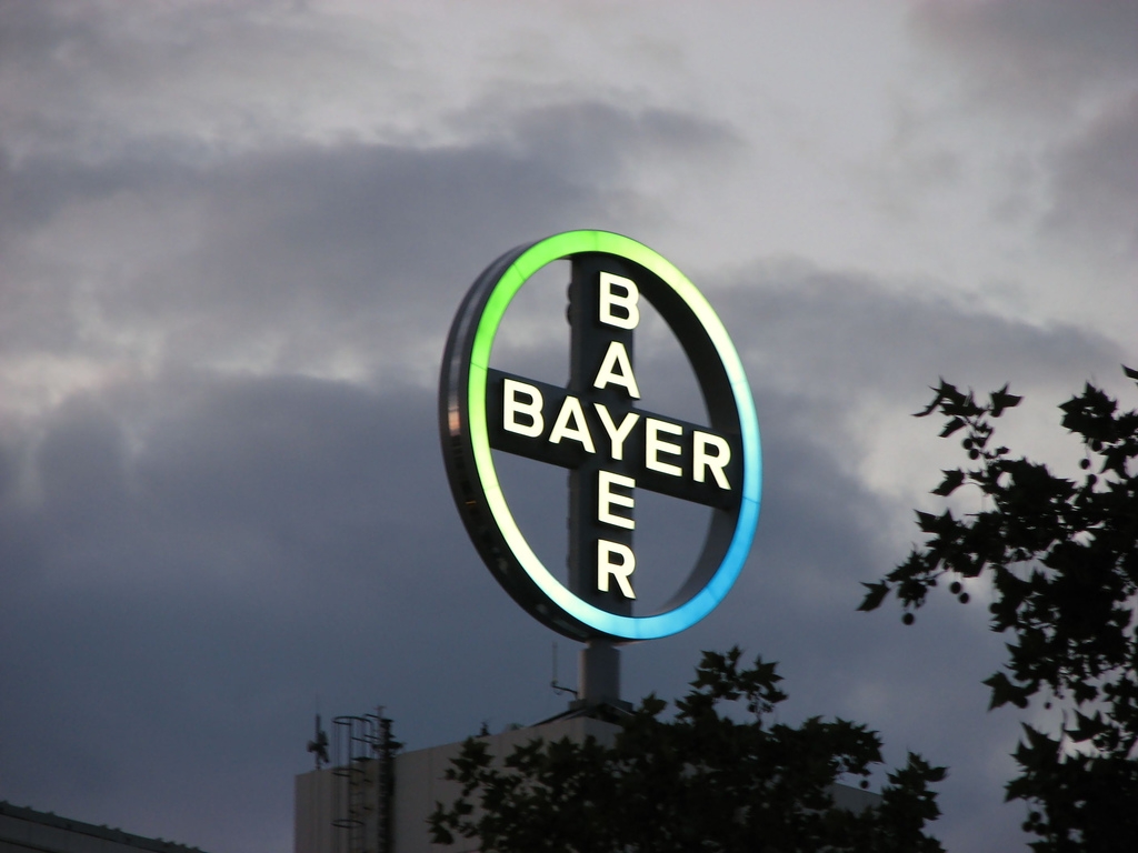 Bayer condannata in Usa per glifosato, crolla in Borsa 