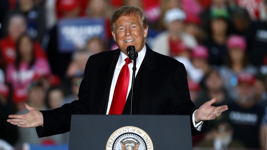 Stati Uniti, Trump vuole abolire lo ius soli: “È ridicolo”