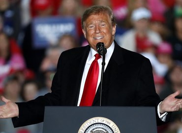 Stati Uniti, Trump vuole abolire lo ius soli: “È ridicolo”