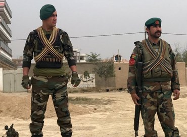 Afghanistan, attacco suicida a Kabul: sette morti