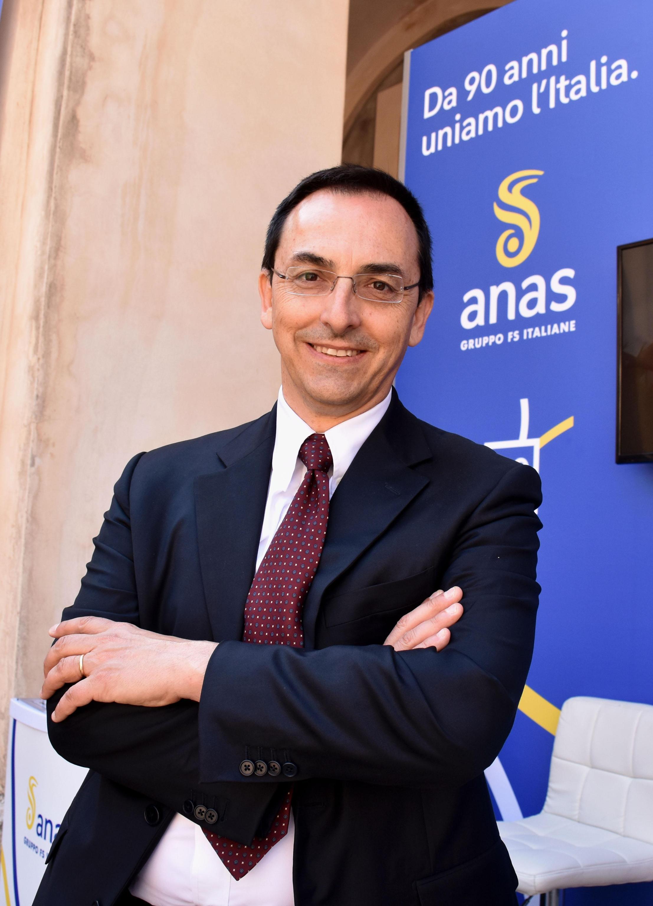 Anas, lascia l’ad Armani