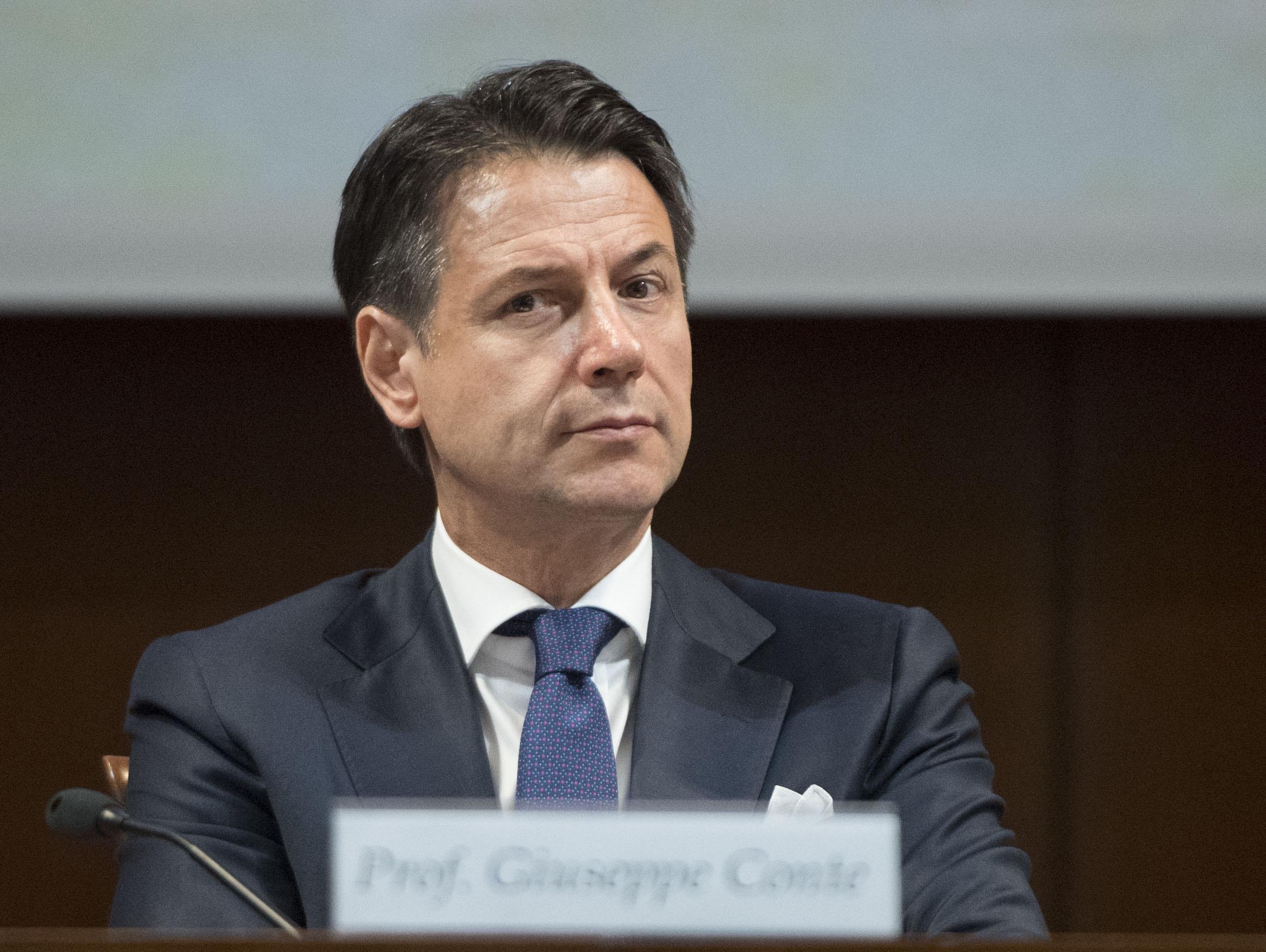 Ci manca solo Conte al Quirinale