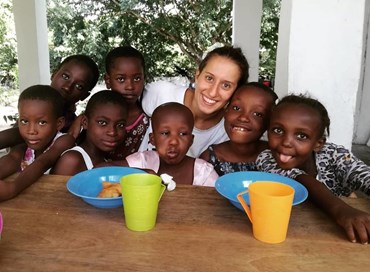 Kenya: Silvia ancora nella foresta, costretta al niqab