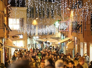 Natale parsimonioso: 170 euro di spesa a testa