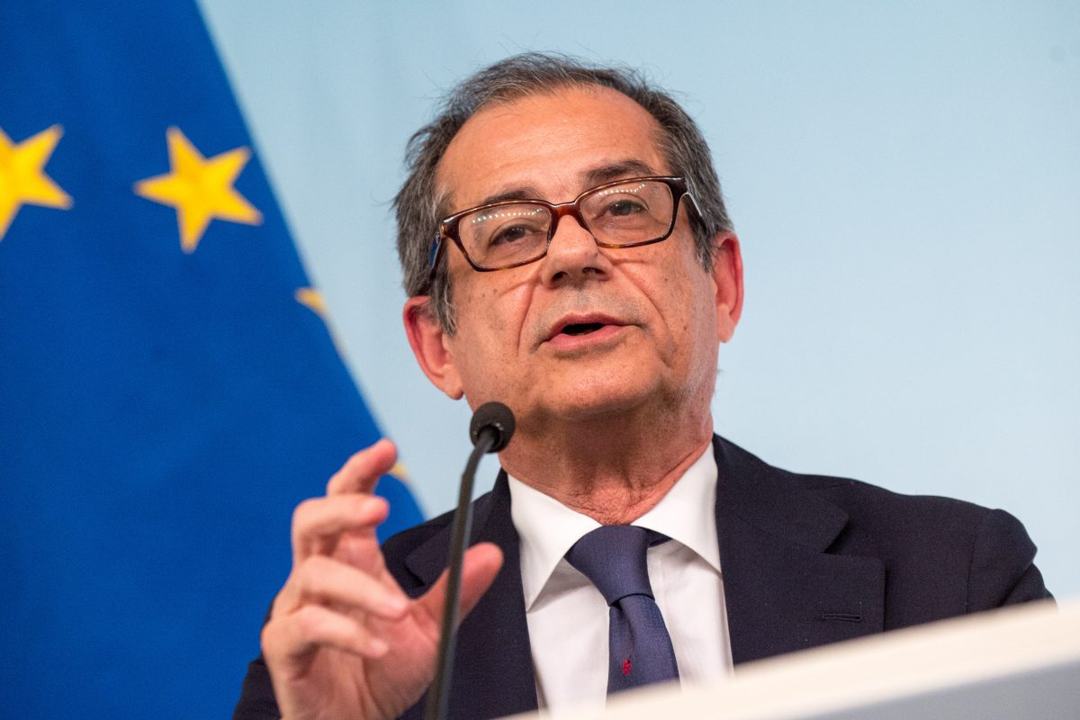 Manovra, l’Ue chiede nuovi tagli