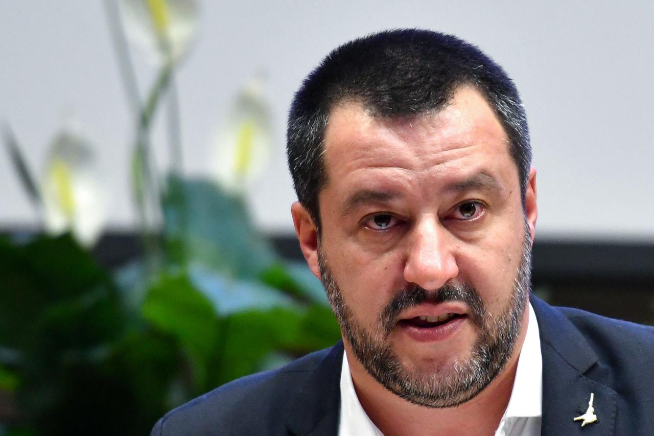 L’ITALIA HA BISOGNO DI UN NUOVO GOVERNO (DI SALVINI)