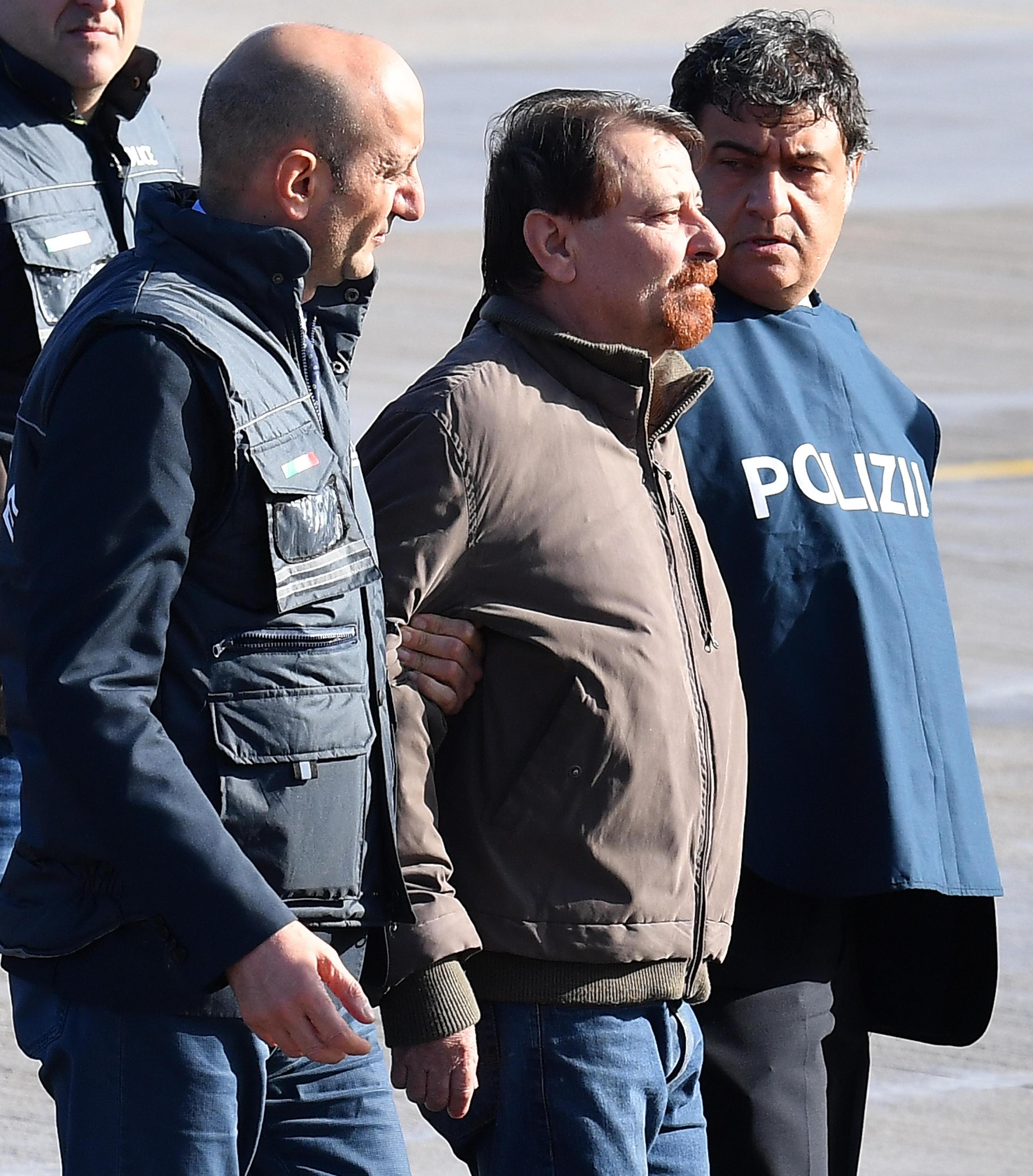 Battisti, ora basta con i trionfalismi