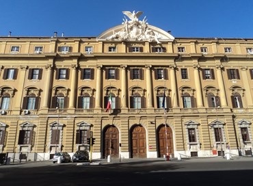 Tesoro colloca 10 miliardi di Btp a 15 anni, è record