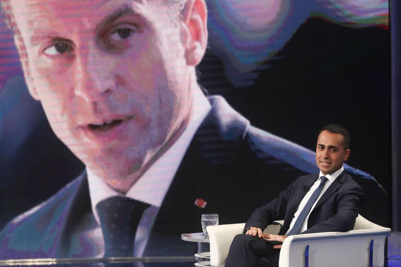 Polemica a distanza tra Macron e Di Maio