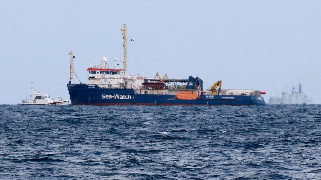 Sea-Watch 3, Salvini: “Sì sbarco, poi in Germania o in Olanda”