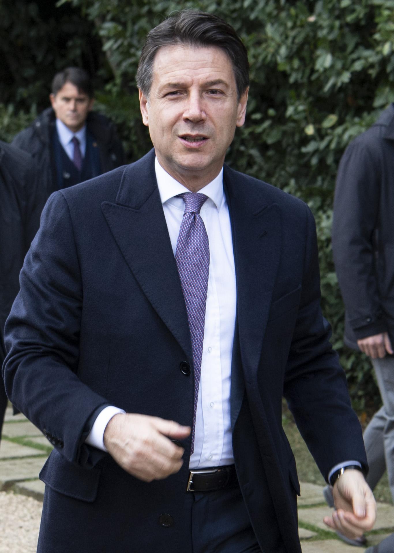 Conte anticipa recessione, “ma arriverà riscatto”