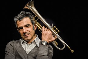 La Voce degli Scrittori, “Poesie jazz per cuori curiosi”