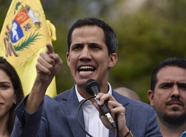 Venezuela, Guaidò chiede il “riconoscimento” dell’Italia
