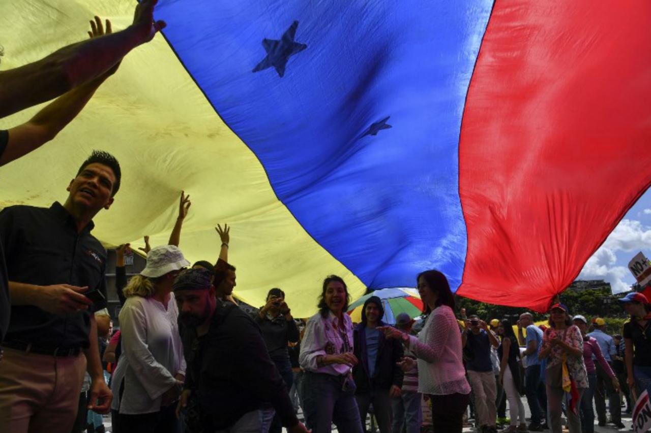 Venezuela, tensione infinita tra Lega-M5s
