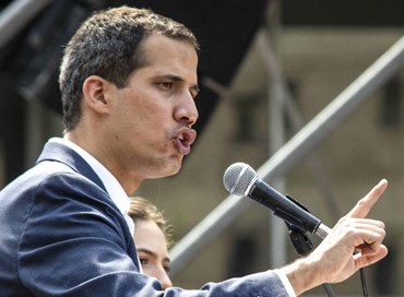 Venezuela, Guaidò: “Sconcertato dalla posizione italiana”