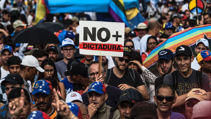 Maduro contro Trump, tutti contro Maduro