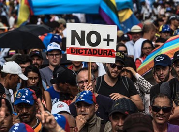 Maduro contro Trump, tutti contro Maduro