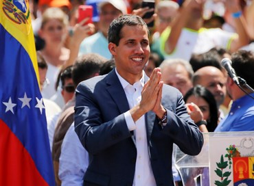 Venezuela, Guaidò: “Aprire le frontiere per gli aiuti umanitari”