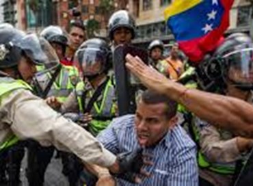 Venezuela, strage alla frontiera brasiliana: 25 morti